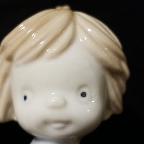 Designers Collection, Twins figurine EUC - Picture 8 of 15